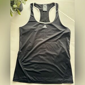 Adidas active tank top size medium.